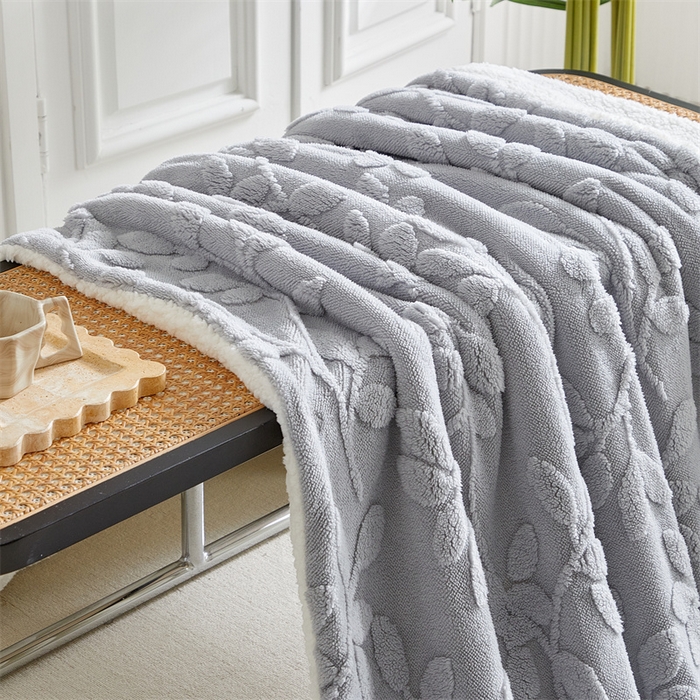 91家纺网 家纺一手货源 找家纺 温宁2025新款跨境外贸专供树叶毯 树叶-银灰