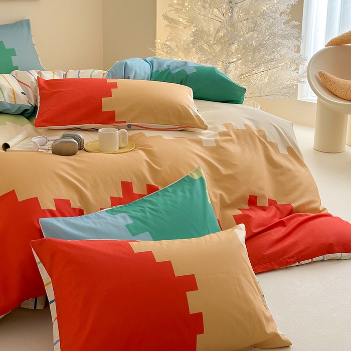 91家纺网 家纺一手货源 找家纺 卧趣家纺 2025新款全棉大版卡通数码印花纯棉四件套 彩虹糖