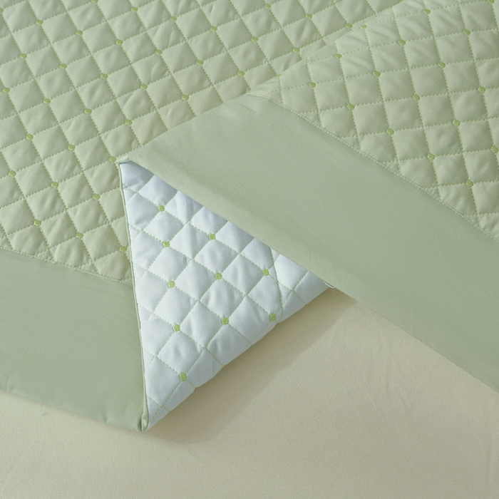 91家纺网 家纺一手货源 找家纺 OL家纺2025新款玉锦缎纯色床盖三件套-巴格莉 苹果绿