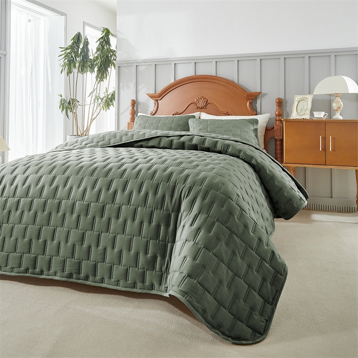 91家纺网 家纺一手货源 找家纺 温宁2025新款 跨境外贸专供山字格床盖 绿色