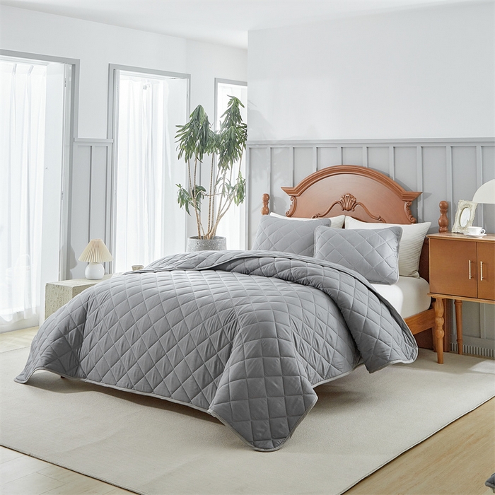 91家纺网 家纺一手货源 找家纺 温宁2025新款跨境外贸专供斜方格床盖 银灰