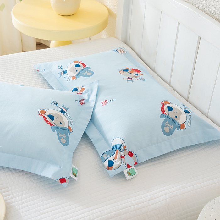 91家纺网 家纺一手货源 找家纺 良佐生活 2025新款A类高支高密全棉压线儿童枕套纯棉学生枕头套 海盗历险记