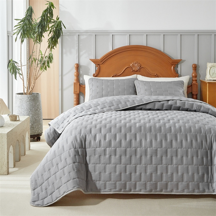 91家纺网 家纺一手货源 找家纺 温宁2025新款 跨境外贸专供山字格床盖 银灰