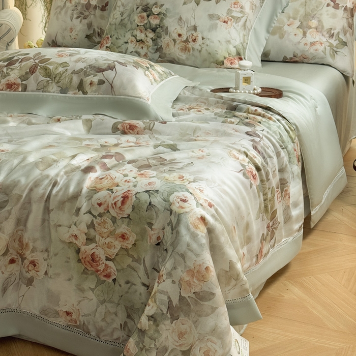 91家纺网 家纺一手货源 找家纺 娇逸家居 2025新品60支天丝数码印花高端夏被四件套 莫奈花园-绿