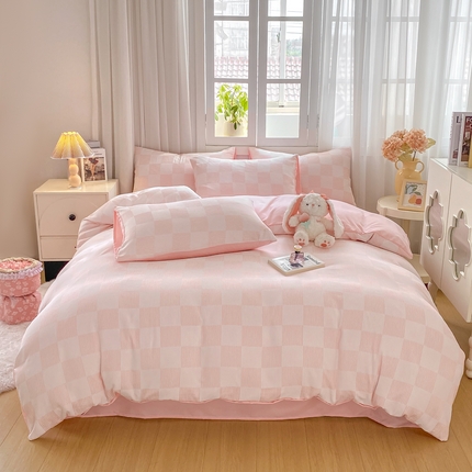 91家纺网 家纺一手货源 找家纺 （总）二八年华 2025新款渐变提花四件套