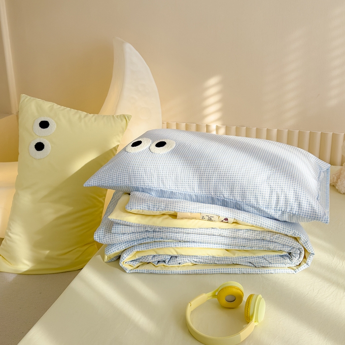 91家纺网 家纺一手货源 找家纺 老帅的工厂店 2025新款多巴胺水洗云朵棉大眼睛系列夏被四件套 海盐芝士