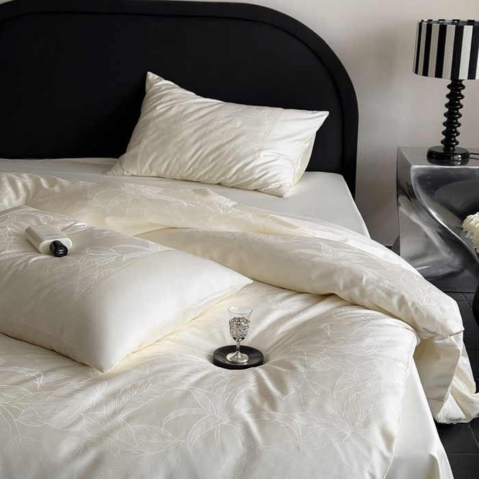 91家纺网 家纺一手货源 找家纺 鹿班家居 2025年春夏款100S长绒棉精美提花四件套-夏日暮野（标准会员-20元） 夏日暮野-白色