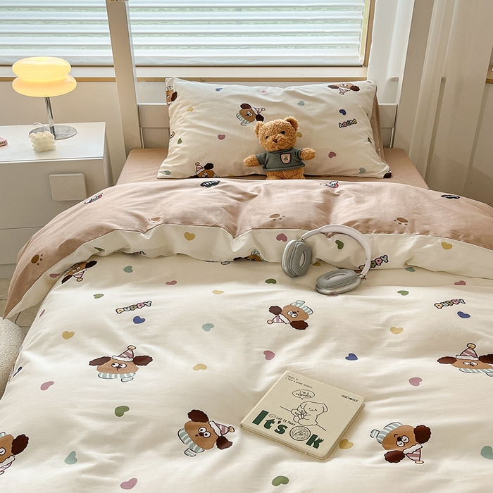 91家纺网 家纺一手货源 找家纺 慕尚家纺 2025新款全棉印花学生三件套套件 彩色爱心狗