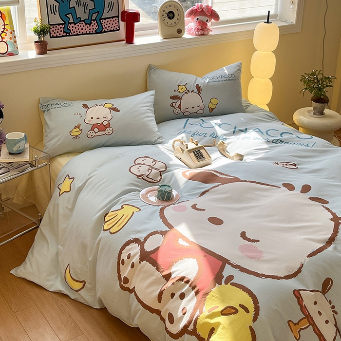 91家纺网 家纺一手货源 找家纺 蓝邻家纺 2025新款全棉大版三丽鸥四件套系列 呆萌帕恰狗