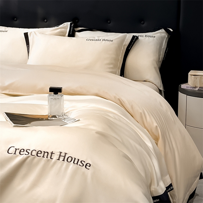 91家纺网 家纺一手货源 找家纺 笙意家纺 2025新款轻奢时尚水洗冰丝四件套-奥芬系列 奥芬-奶昔白+梧桐杏