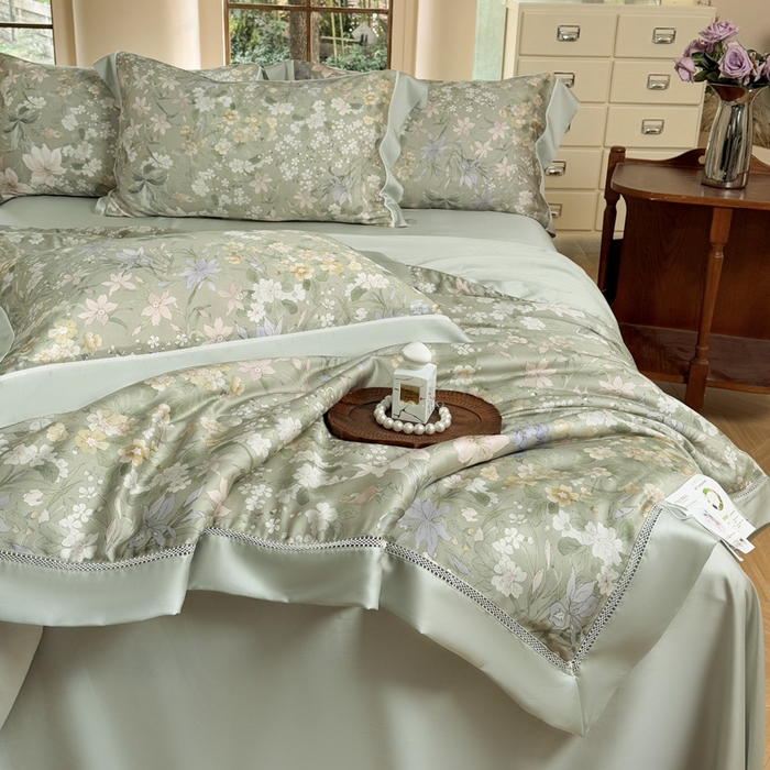 91家纺网 家纺一手货源 找家纺 娇逸家居 2025新品60支天丝数码印花高端夏被四件套 弥月