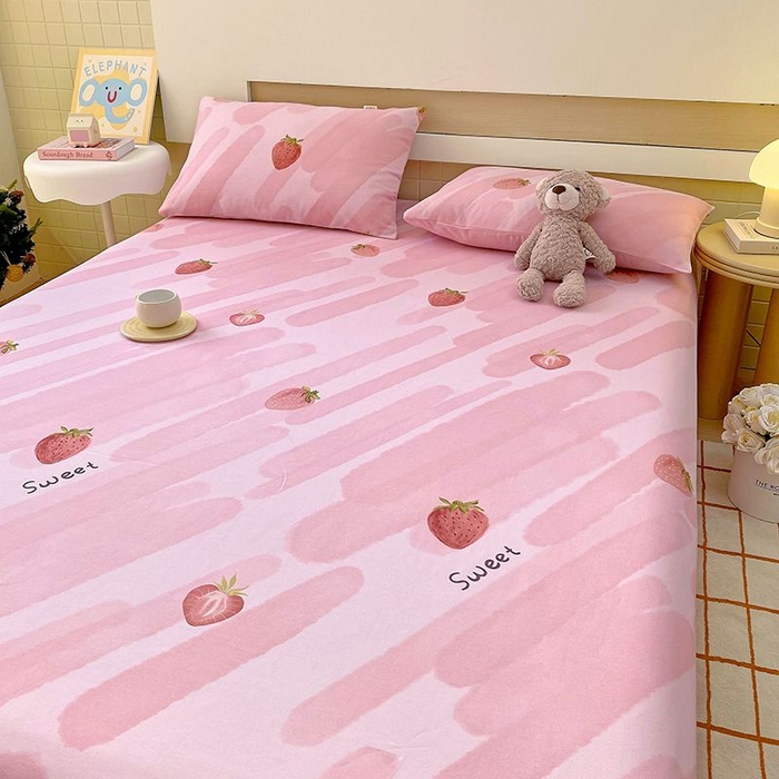 91家纺网 家纺一手货源 找家纺 ME/ERA HOME寐时代 2025新款全棉老粗布床单款三件套 全棉卡通-草莓-粉