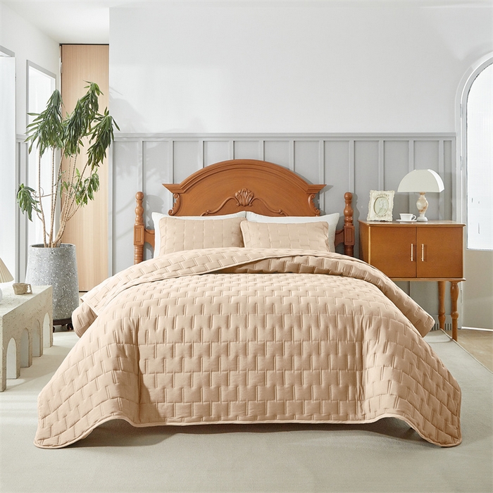 91家纺网 家纺一手货源 找家纺 温宁2025新款 跨境外贸专供山字格床盖 米色