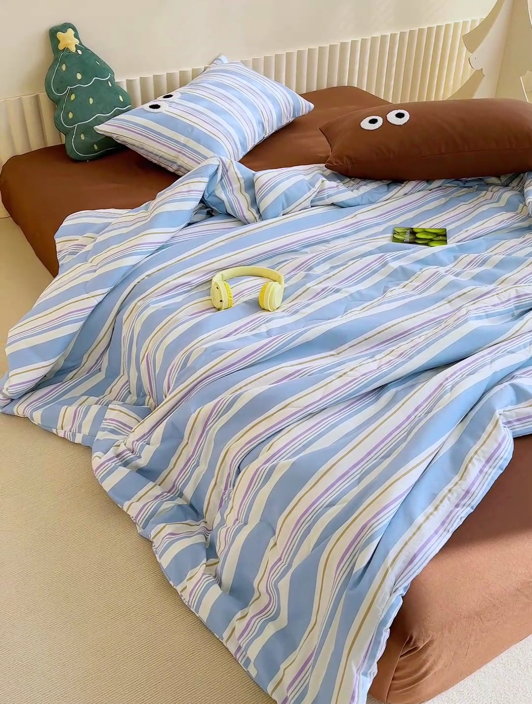 91家纺网 家纺一手货源 找家纺 老帅的工厂店 2025新款多巴胺水洗云朵棉大眼睛系列夏被四件套 曲奇饼