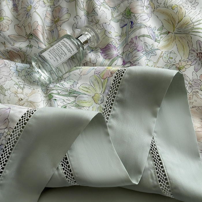 91家纺网 家纺一手货源 找家纺 娇逸家居 2025新品60支天丝数码印花高端夏被四件套 妙颜-绿