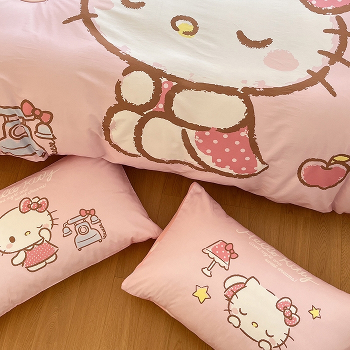 91家纺网 家纺一手货源 找家纺 蓝邻家纺 2025新款全棉大版三丽鸥四件套系列 晚安凯蒂