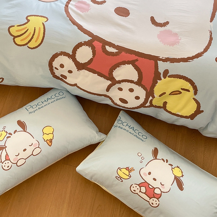 91家纺网 家纺一手货源 找家纺 蓝邻家纺 2025新款全棉大版三丽鸥四件套系列 呆萌帕恰狗