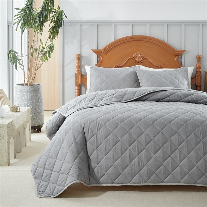 91家纺网 家纺一手货源 找家纺 温宁2025新款跨境外贸专供斜方格床盖 银灰