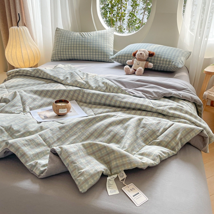 91家纺网 家纺一手货源 找家纺 老帅的工厂店 2025新款云朵棉无印风格子夏被 咖大格