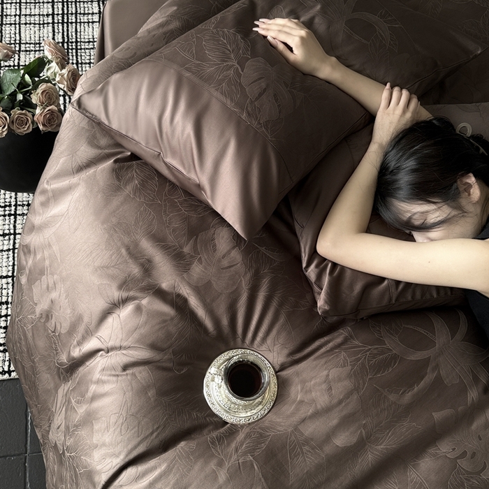 91家纺网 家纺一手货源 找家纺 鹿班家居 2025年春夏款100S长绒棉精美提花四件套-夏日暮野（标准会员-20元） 夏日暮野-卡其