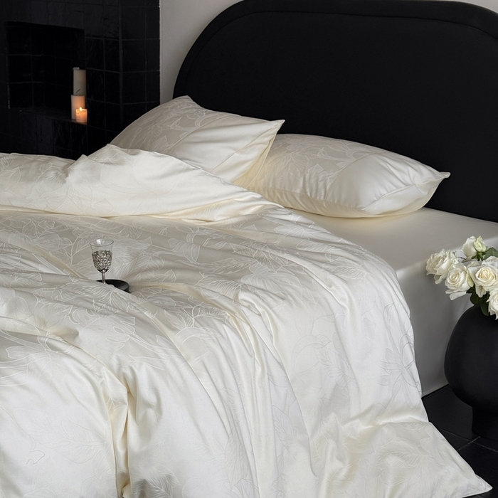 91家纺网 家纺一手货源 找家纺 鹿班家居 2025年春夏款100S长绒棉精美提花四件套-夏日暮野（标准会员-20元） 夏日暮野-白色