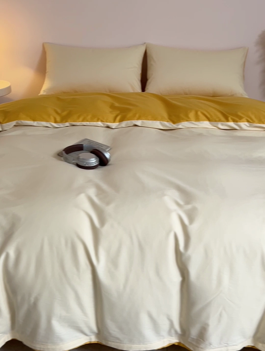 91家纺网 家纺一手货源 找家纺 泽西家纺2025新款A类全棉双拼纯色纯棉单被套 米黄+亮黄