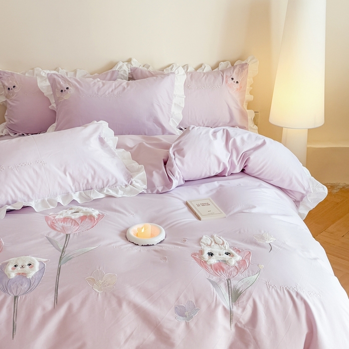 91家纺网 家纺一手货源 找家纺 蜜柚2025花边款贴布郁金香小兔 郁金香小兔 浅紫