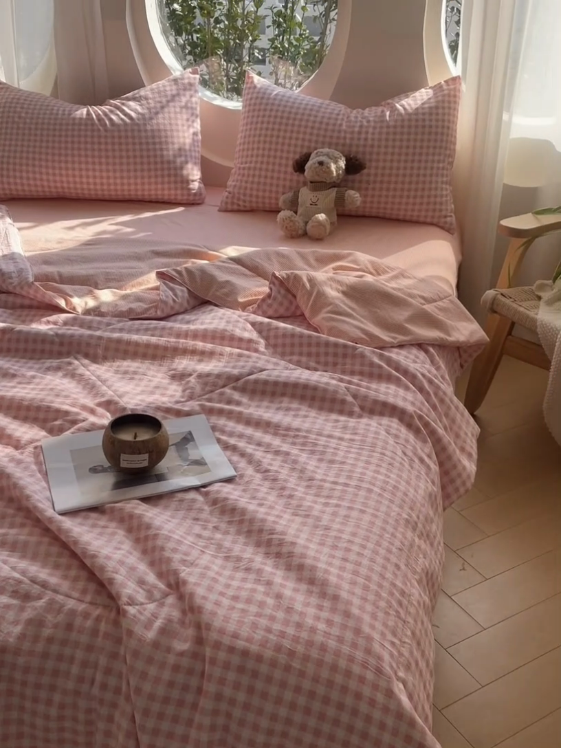 91家纺网 家纺一手货源 找家纺 老帅的工厂店 2025新款云朵棉无印风格子夏被 粉小格