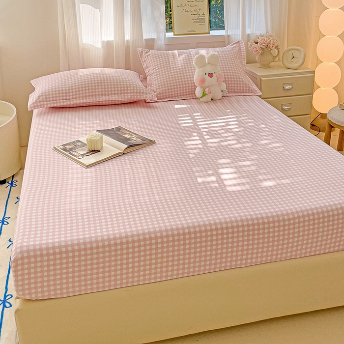 91家纺网 家纺一手货源 找家纺 恬澳家纺 2025新款森系水洗棉无印风单床笠场景二 森系-粉格