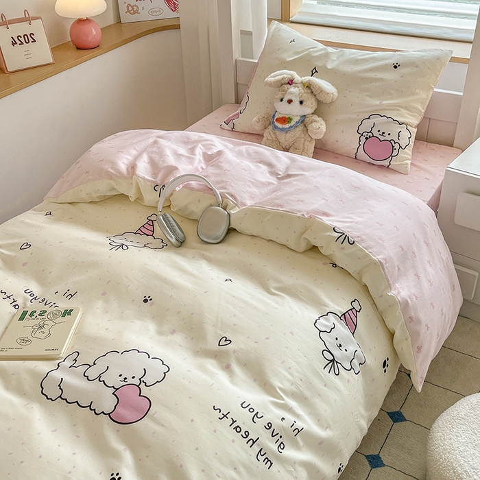 91家纺网 家纺一手货源 找家纺 慕尚家纺 2025新款全棉印花学生三件套套件 桃心狗