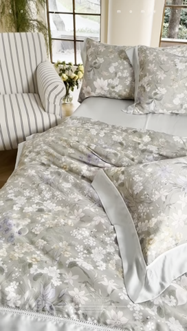 91家纺网 家纺一手货源 找家纺 娇逸家居 2025新品60支天丝数码印花高端夏被四件套 妙颜-粉