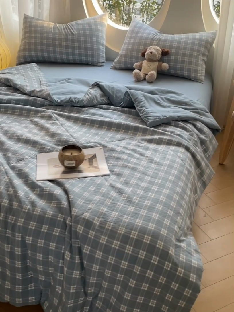 91家纺网 家纺一手货源 找家纺 老帅的工厂店 2025新款云朵棉无印风格子夏被 蓝大格