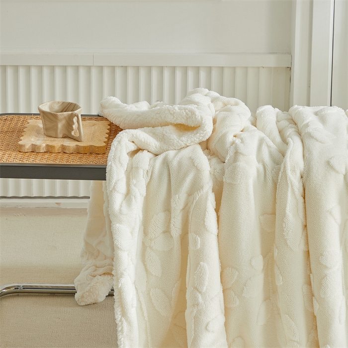 91家纺网 家纺一手货源 找家纺 温宁2025新款跨境外贸专供树叶毯 树叶-米白