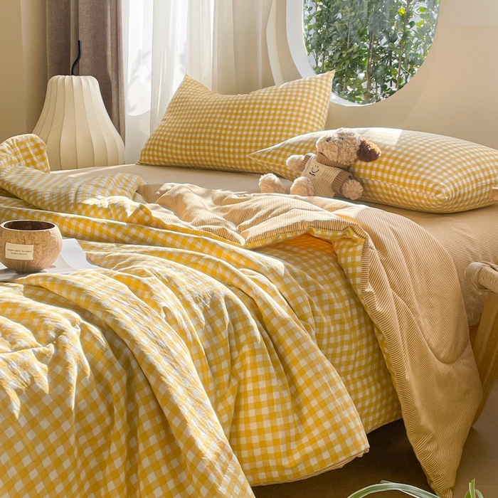 91家纺网 家纺一手货源 找家纺 老帅的工厂店 2025新款云朵棉无印风格子夏被 黄小格