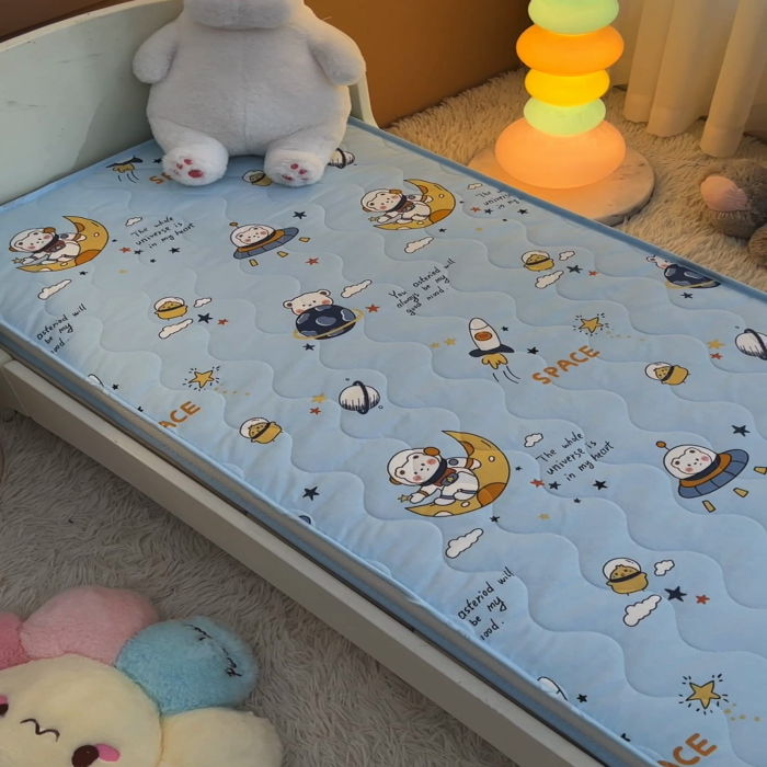 91家纺网 家纺一手货源 找家纺 嗨生活 2025年新款加厚立体全棉棉花床垫 幼儿园床垫 床褥 儿童床垫 星际火箭