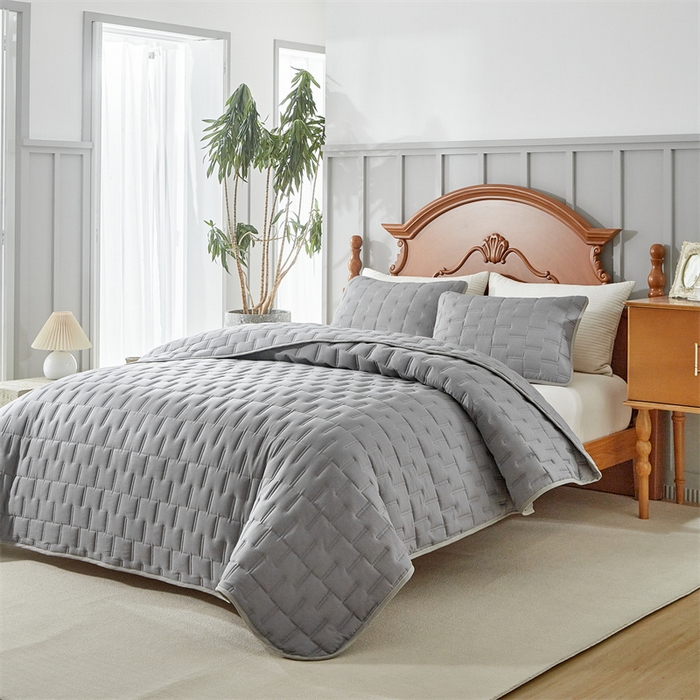 91家纺网 家纺一手货源 找家纺 温宁2025新款 跨境外贸专供山字格床盖 银灰