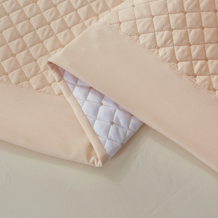 91家纺网 家纺一手货源 找家纺 OL家纺2025新款玉锦缎纯色床盖三件套-巴格莉 香槟色