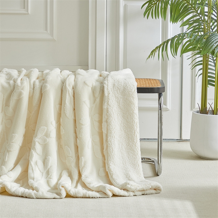 91家纺网 家纺一手货源 找家纺 温宁2025新款跨境外贸专供树叶毯 树叶-米白