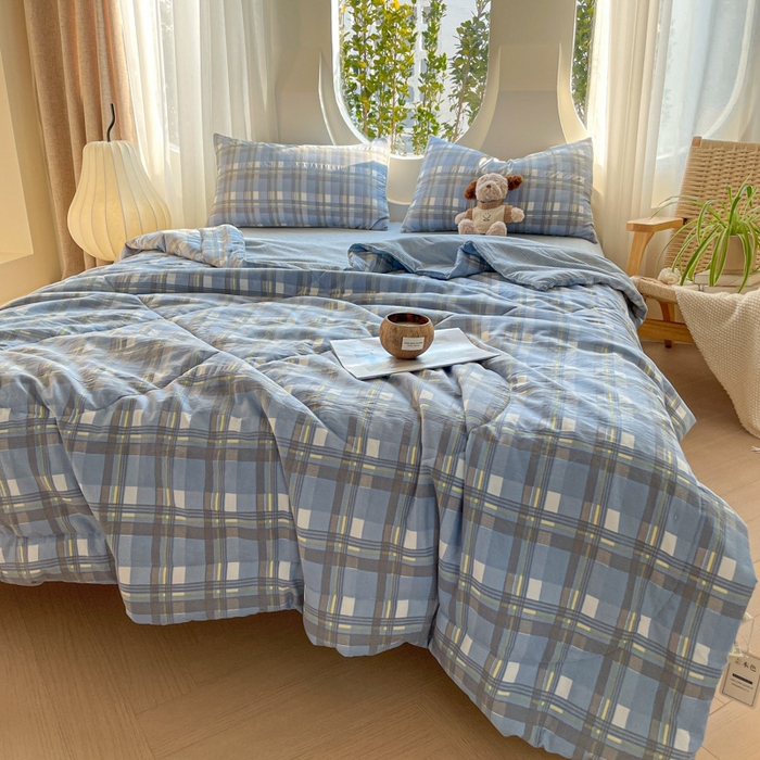 91家纺网 家纺一手货源 找家纺 老帅的工厂店 2025新款云朵棉无印风格子夏被 麦田蓝