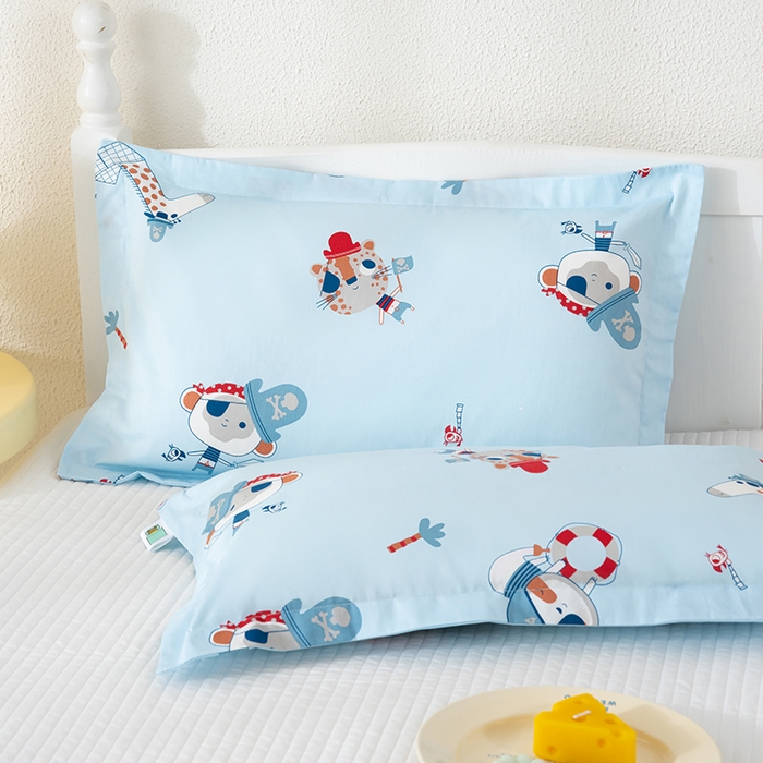 91家纺网 家纺一手货源 找家纺 良佐生活 2025新款A类高支高密全棉压线儿童枕套纯棉学生枕头套 海盗历险记