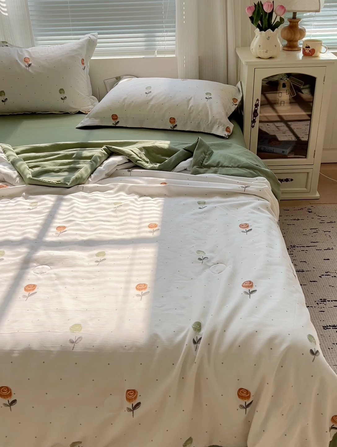 91家纺网 家纺一手货源 找家纺 佳轩家纺 2025新款针织双层纱夏被四件套夏凉被 彩色玫瑰