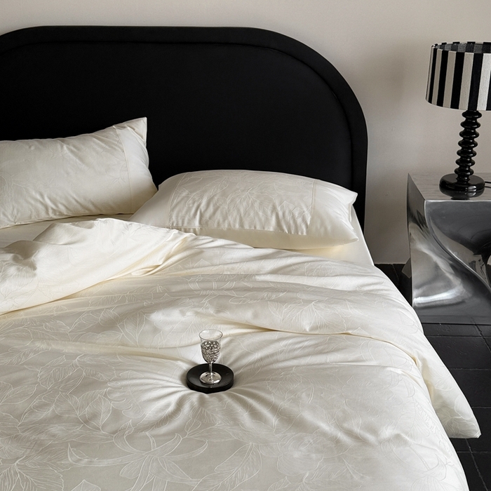 91家纺网 家纺一手货源 找家纺 鹿班家居 2025年春夏款100S长绒棉精美提花四件套-夏日暮野（标准会员-20元） 夏日暮野-白色