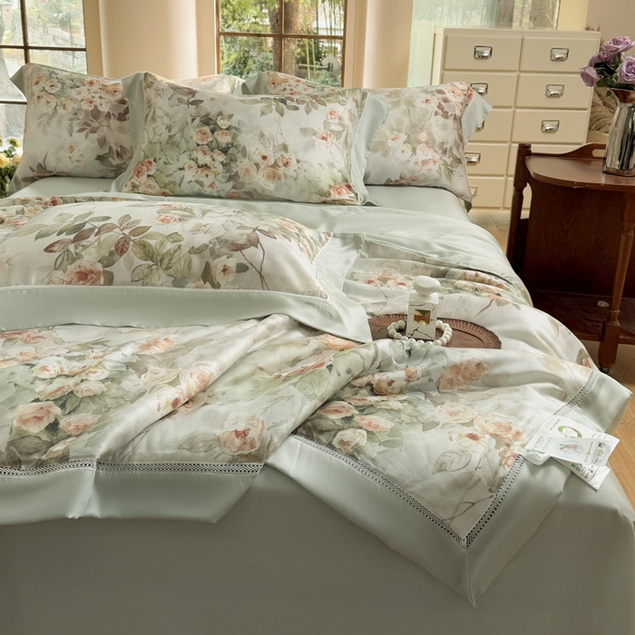 91家纺网 家纺一手货源 找家纺 娇逸家居 2025新品60支天丝数码印花高端夏被四件套 莫奈花园-绿