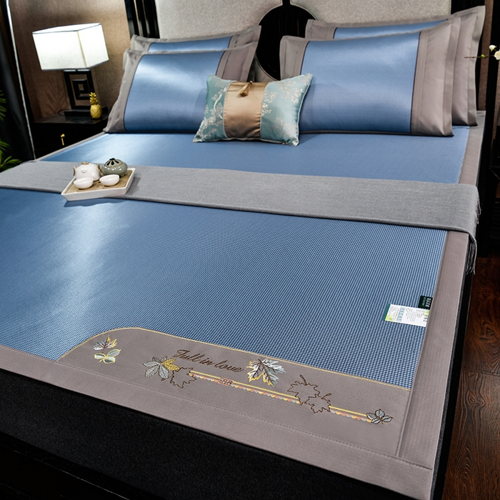 91家纺网 家纺一手货源 找家纺 小牛席业 2025新款小千鸟格枫叶款轻奢风抗菌席凉席藤席冰藤席冰丝席草席竹席乳胶席凉感豆豆席 小千鸟格-枫叶抗菌席（蓝色）