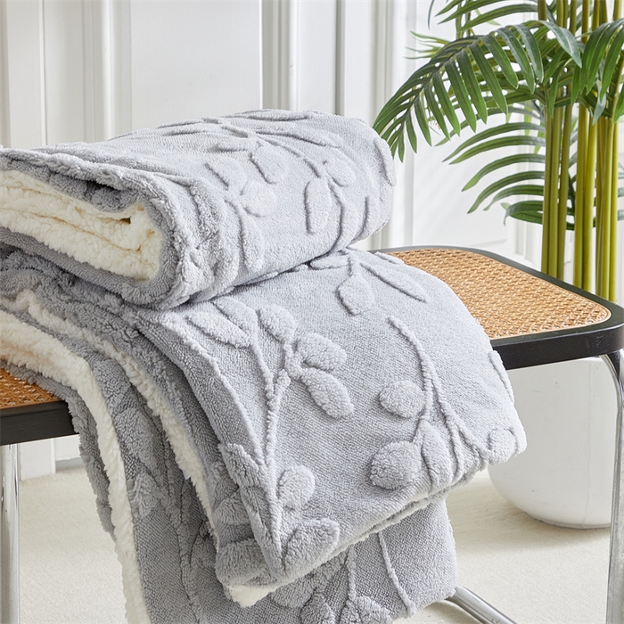 91家纺网 家纺一手货源 找家纺 温宁2025新款跨境外贸专供树叶毯 树叶-银灰