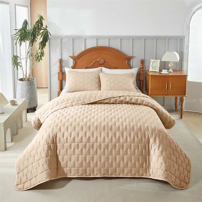 91家纺网 家纺一手货源 找家纺 温宁2025新款 跨境外贸专供山字格床盖 米色