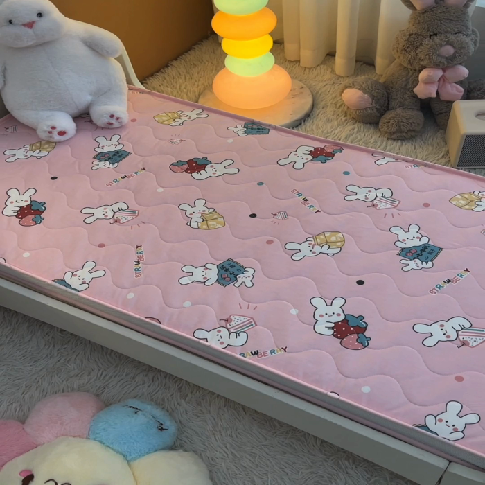 91家纺网 家纺一手货源 找家纺 嗨生活 2025年新款加厚立体全棉棉花床垫 幼儿园床垫 床褥 儿童床垫 草莓蛋糕兔