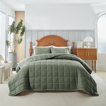 91家纺网 家纺一手货源 找家纺 温宁2025新款跨境外贸专供正方格床盖 绿色