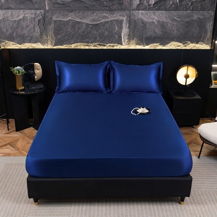 91家纺网 家纺一手货源 找家纺 圣比熊2025新款防水冰丝纯色床笠凉爽柔顺床垫保护罩 防水款-深海蓝