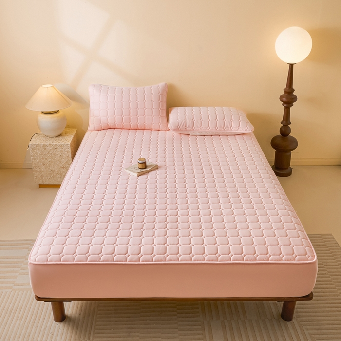 91家纺网 家纺一手货源 找家纺 鑫钰2025新款防水加厚夹棉原棉床笠防滑隔脏床垫套保护罩 简格-优雅粉